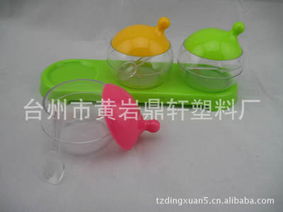 【本公司供應(yīng)塑料制品單扣飯盒 廣告促銷品 內(nèi)外貿(mào)產(chǎn)品】?jī)r(jià)格,廠家,圖片,保鮮盒、飯盒,臺(tái)州市黃巖鼎軒塑料廠-